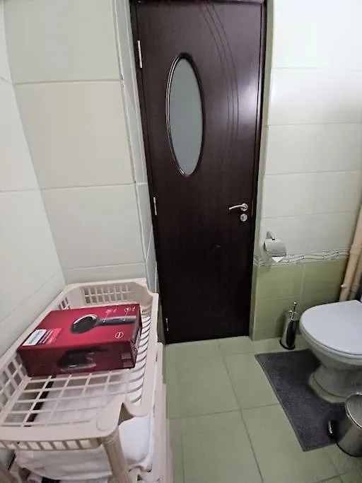 Flh - Studio Vitan Bucureşti 0*,  România